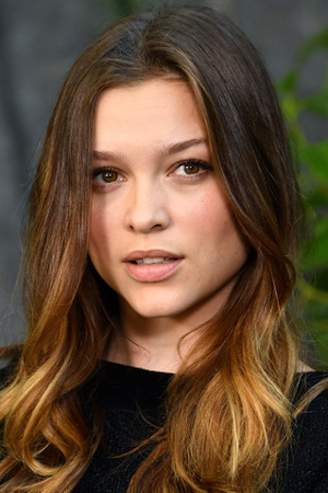 Sophie Cookson tüm dizileri dizigom'da
